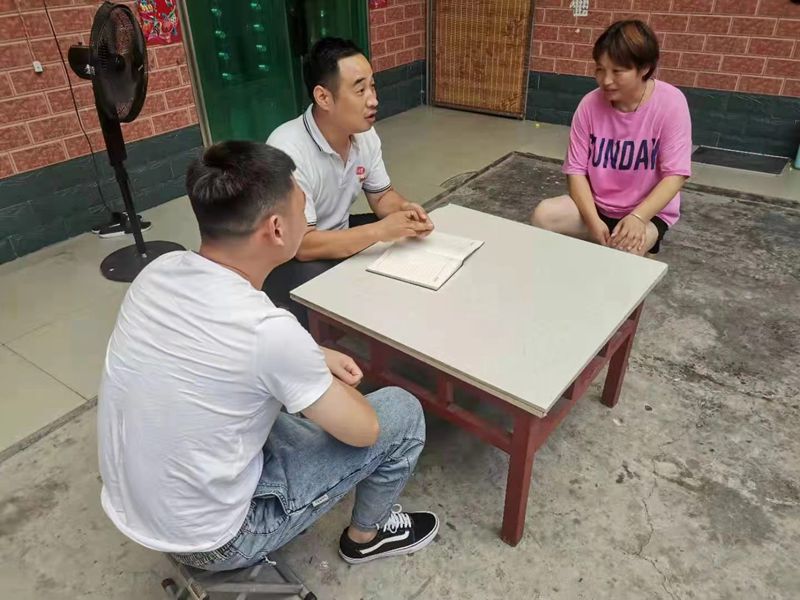博農(nóng)乳業(yè)黨支部扎實(shí)開(kāi)展“入戶訪民情、我來(lái)辦實(shí)事”活動(dòng)