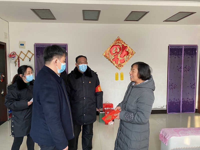 博農(nóng)集團(tuán)走訪慰問老黨員、因公去世黨員干部家屬